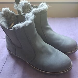 Women's Gray Faux Fur-Lined Boots